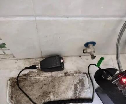 都安屋顶漏水维修公司分享下卫生间漏水的危害及解决方法